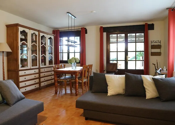 Lekunberri Baserria Apartment