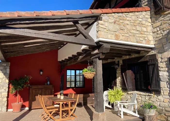 Lekunberri Baserria *