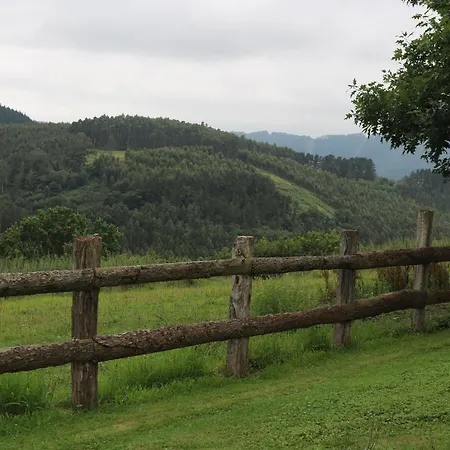 Lekunberri Baserria Apartmán *